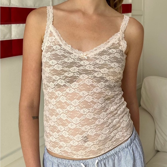 Tops - Brandy Melville lace tank
